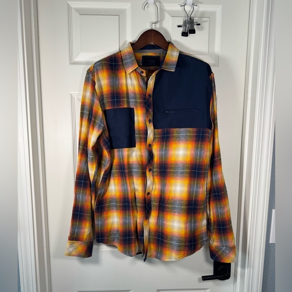 Nomad Men’s Yellow and Rust Plaid Flannel Ripstop Pocket Patches Size Large